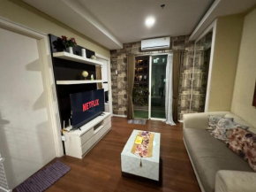 Comfy & Modern 1BR At Central